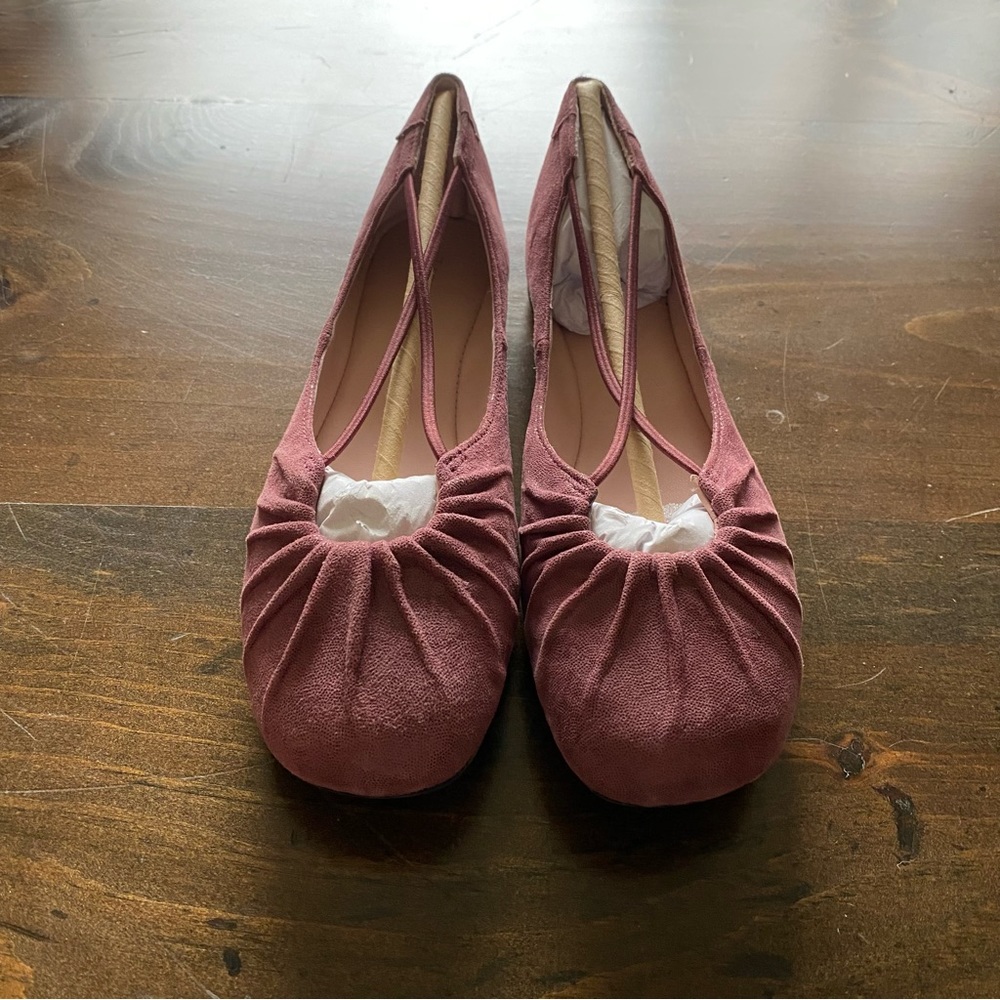 Taryn Rose Mauve Flats NWT